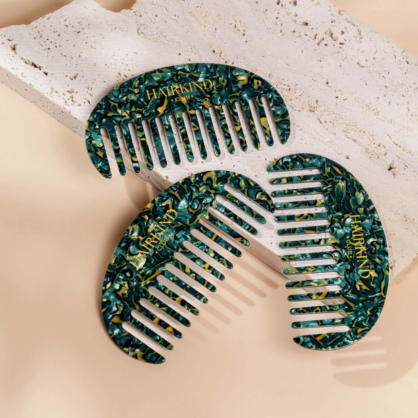 HairKind Scalp Comb features: gentle rounded teeth, ergonomic design, scalp stimulation benefits