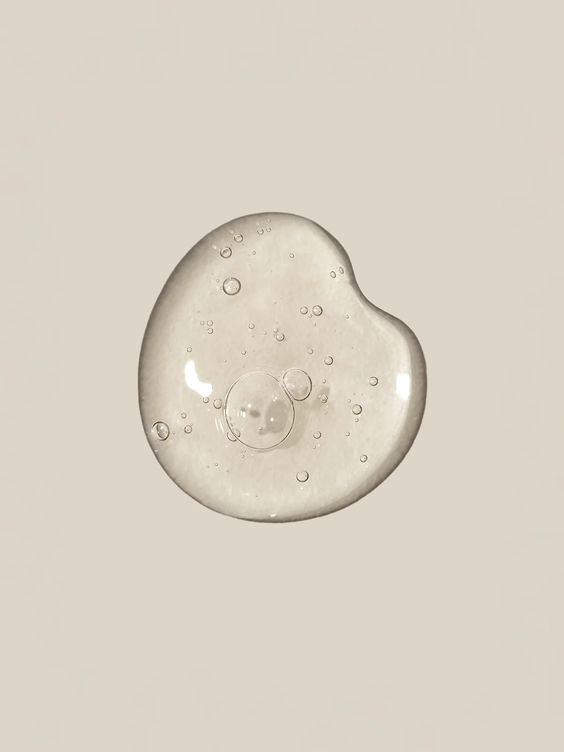 Hyaluronic acid molecular structure - deep hydration for scalp